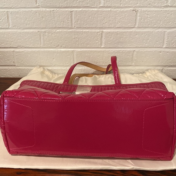 COACH POPPY Liquid Gloss TOTE, Magenta - Picture 13 of 16